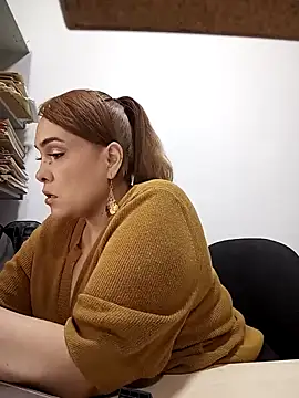 Miss Agatha online show from 01/17/25, 02:08