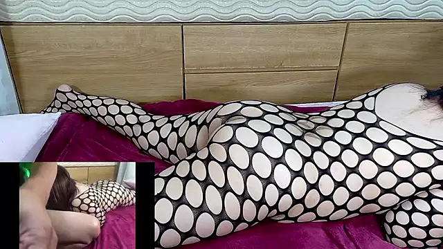 Snapshot of mini_69 chatting on 11/15/25, 07:38 mini 69 online show from 11/15/25, 07:38