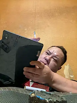 punk0805 online show from 10/20/25, 11:54