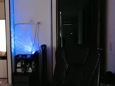 Snapshot of CarolinaRincon chatting on 02/08/25, 11:02 CarolinaRincon online show from 02/08/25, 11:02