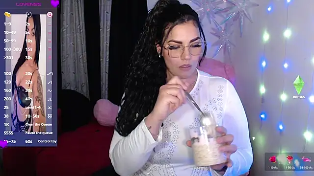 Snapshot of CarolinaRincon chatting on 02/04/26, 11:53 CarolinaRincon online show from 02/04/26, 11:53