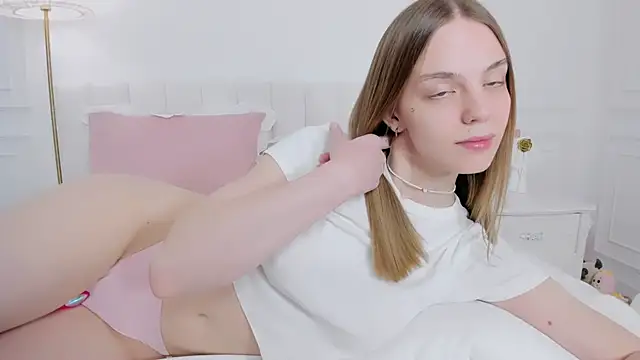 BELLALIMA online show from 03/14/26, 02:28