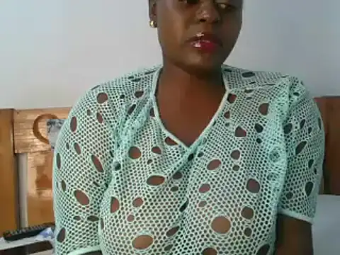 Snapshot of t-QueenSlyy chatting on 12/21/24, 07:16 t-QueenSlyy online show from 12/21/24, 07:16