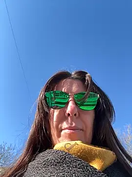 Snapshot of eveangelll chatting on 11/02/25, 07:44 eveangelll online show from 11/02/25, 07:44