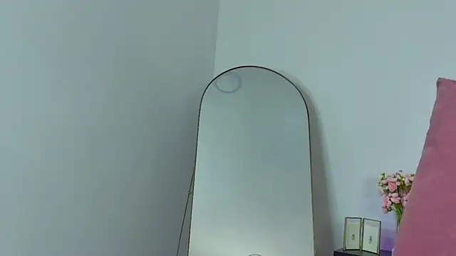 TootsieGirls online show from 12/04/24, 09:57