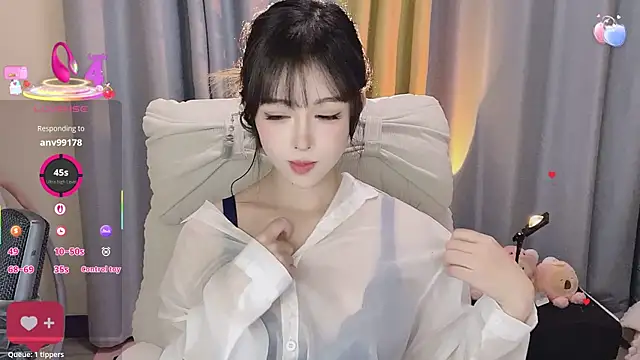 7-Love online show from 10/04/25, 01:20