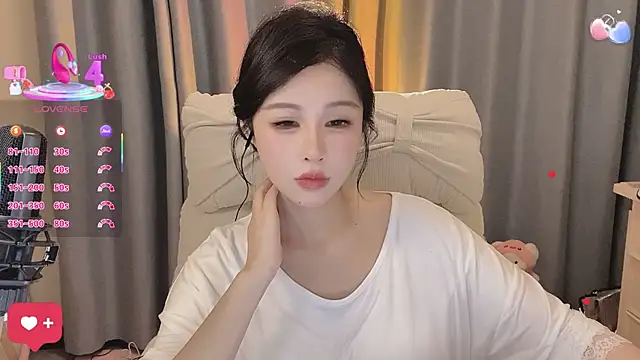 Snapshot of 7-Love chatting on 05/05/26, 01:19 7-Love online show from 05/05/26, 01:19