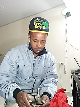 AlejoKhalifa  online show from 03/11/25, 09:34