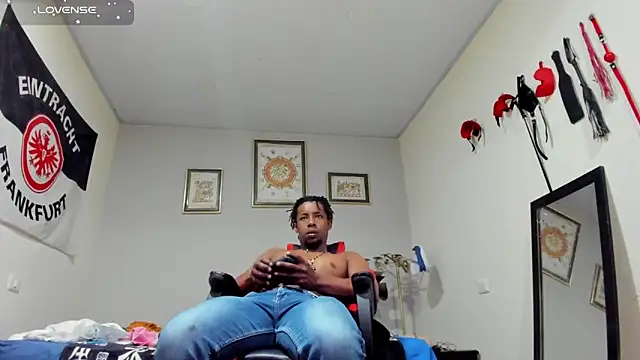 AlejoKhalifa  online show from 11/20/25, 10:31