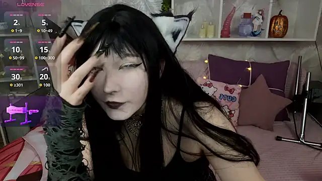 Snapshot of MeowkaKitty chatting on 11/01/25, 01:29 MeowkaKitty online show from 11/01/25, 01:29