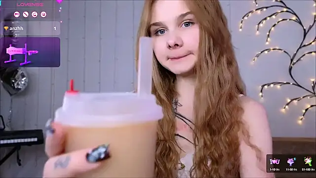 Snapshot of Britney_Lynch chatting on 01/24/25, 08:43 Britney Lynch online show from 01/24/25, 08:43