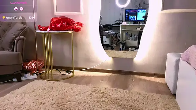 Snapshot of Britney_Lynch chatting on 02/11/25, 03:08 Britney Lynch online show from 02/11/25, 03:08