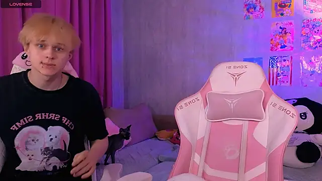 Britney Lynch online show from 03/09/26, 07:40