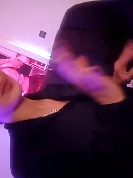 Snapshot of Maya-Promax chatting on 12/10/24, 08:19 Maya-Promax online show from 12/10/24, 08:19