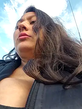 Snapshot of Celeem_ chatting on 04/20/26, 10:33 Celeem online show from 04/20/26, 10:33