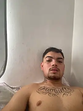 Snapshot of hypefock chatting on 12/18/24, 04:28 hypefock online show from 12/18/24, 04:28