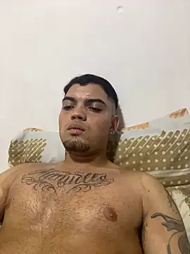 Snapshot of hypefock chatting on 01/15/25, 11:40 hypefock online show from 01/15/25, 11:40