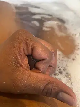 Snapshot of Nash694u chatting on 04/19/26, 04:39 Nash694u online show from 04/19/26, 04:39