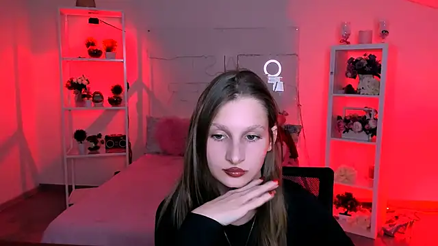 EllaHorton online show from 01/29/25, 03:47