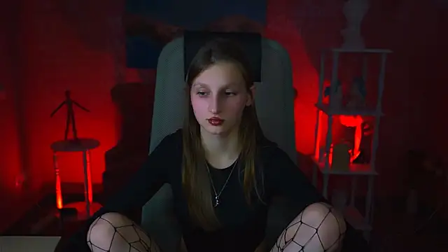 EllaHorton online show from 01/30/25, 06:54