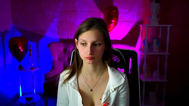 EllaHorton online show from 03/03/25, 12:16