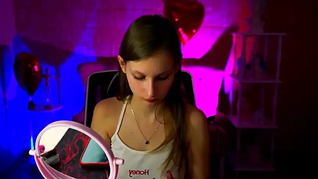 EllaHorton online show from 03/05/25, 12:33