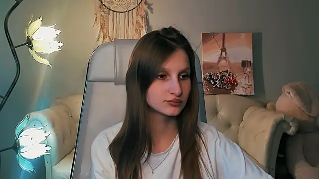 EllaHorton online show from 03/18/25, 12:47