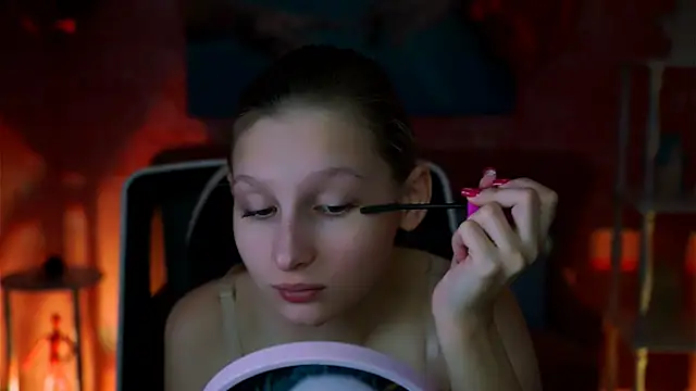 EllaHorton online show from 03/23/25, 05:43