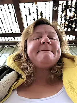 jusichka online show from 12/16/25, 09:03