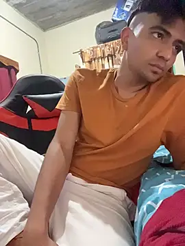 yObal-hot online show from 03/25/26, 03:56