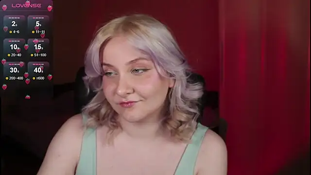 Snapshot of sensual_girrrl chatting on 10/09/25, 07:23 sensual girrrl online show from 10/09/25, 07:23