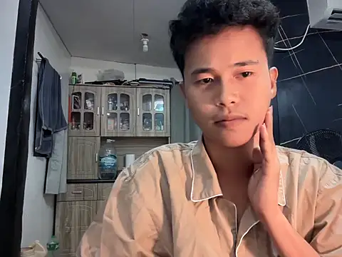 Asiantwink21 online show from 10/30/25, 12:28