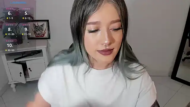 kat apple online show from 11/28/25, 09:28