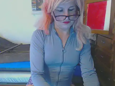 LorenJade online show from 02/08/25, 04:14