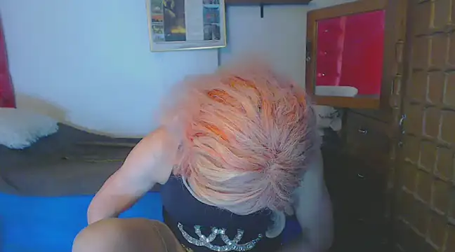 LorenJade online show from 02/13/25, 08:59