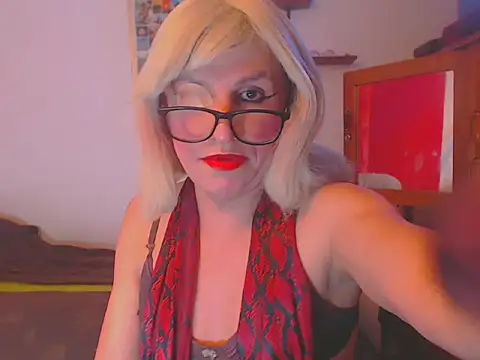 LorenJade online show from 03/10/25, 07:21