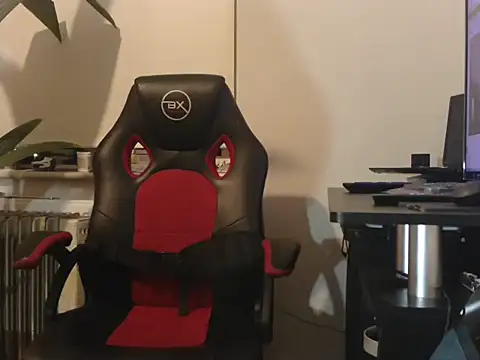 samson2012 online show from 10/26/25, 08:26