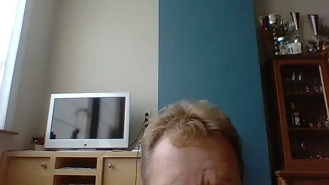 bertolini online show from 09/26/25, 03:16