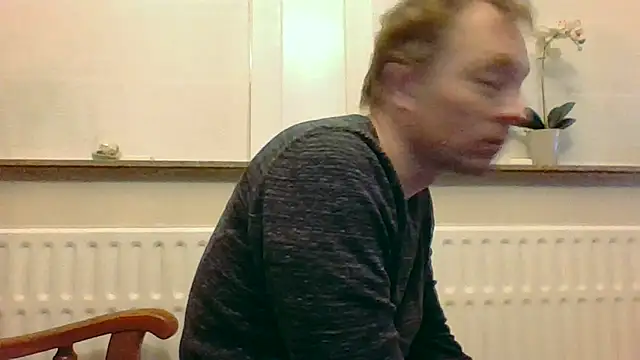 Snapshot of bertolini chatting on 03/20/26, 09:52 bertolini online show from 03/20/26, 09:52