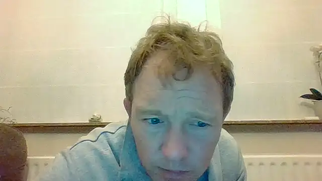 Snapshot of bertolini chatting on 03/24/26, 09:09 bertolini online show from 03/24/26, 09:09