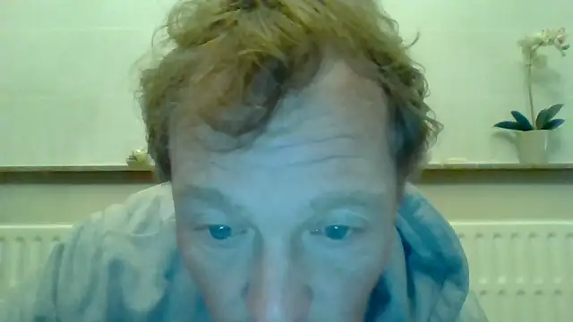 Snapshot of bertolini chatting on 05/04/26, 09:22 bertolini online show from 05/04/26, 09:22