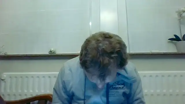 Snapshot of bertolini chatting on 05/06/26, 08:36 bertolini online show from 05/06/26, 08:36