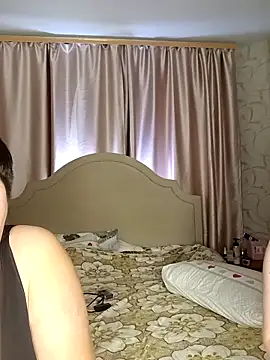    Midnight    online show from 11/04/25, 04:22