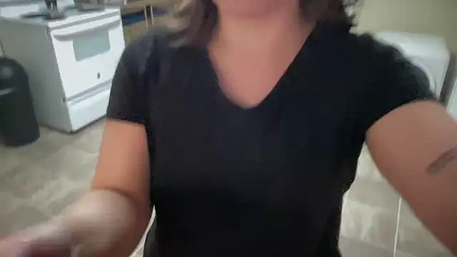 sexylilly69 online show from 03/04/25, 10:38