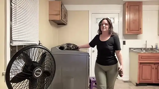 sexylilly69 online show from 09/21/25, 12:56