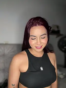 Snapshot of Zarah_Blare chatting on 01/15/25, 11:19 Zarah Blare online show from 01/15/25, 11:19