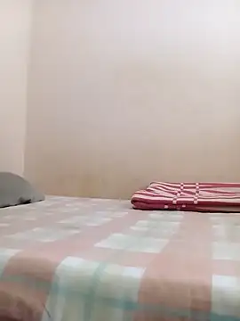 Snapshot of spopo619 chatting on 02/14/26, 06:21 spopo619 online show from 02/14/26, 06:21