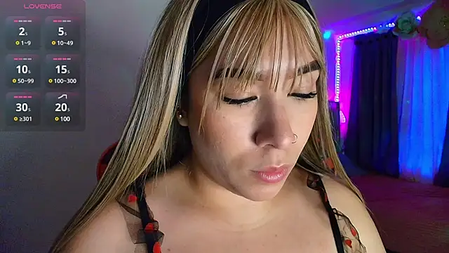 leahtemptation3 online show from 03/09/25, 10:30