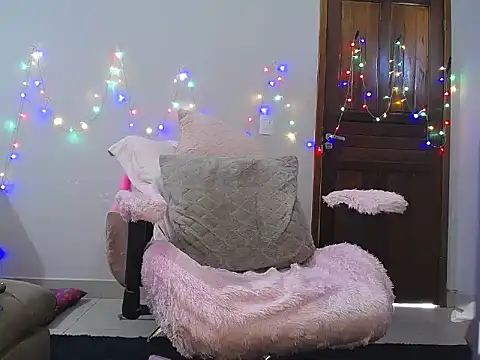 Irresistible24 online show from 03/08/25, 01:57