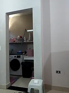 Irresistible24 online show from 11/20/25, 06:51